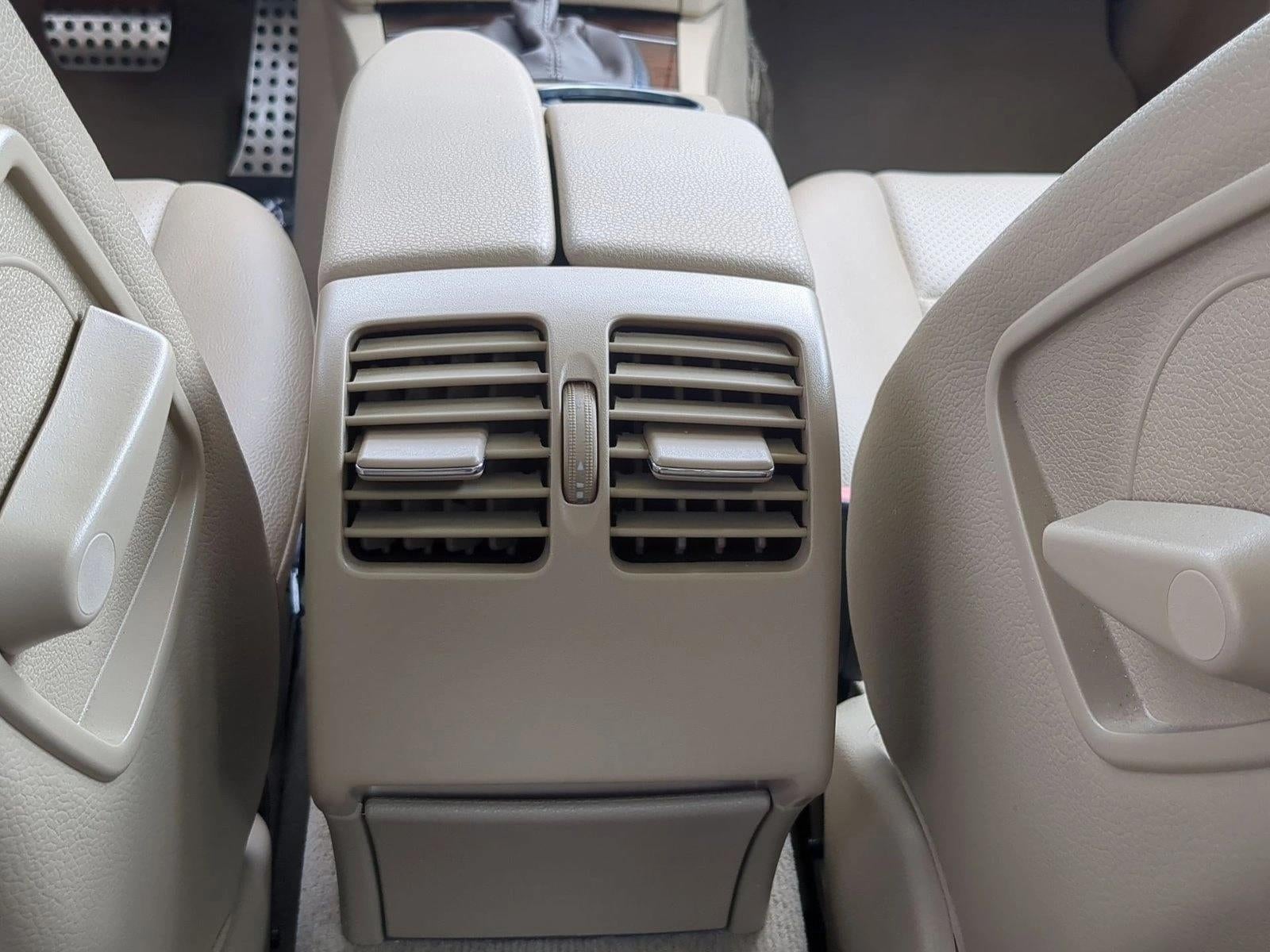 2012 Mercedes-Benz C 250 Luxury
