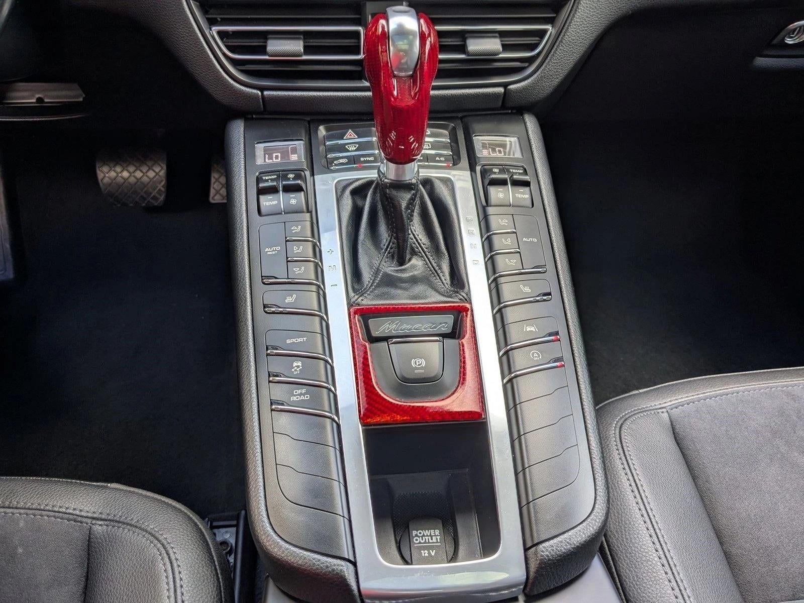 2021 Porsche Macan Base