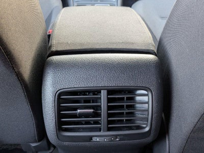 2019 Volkswagen e-Golf Base