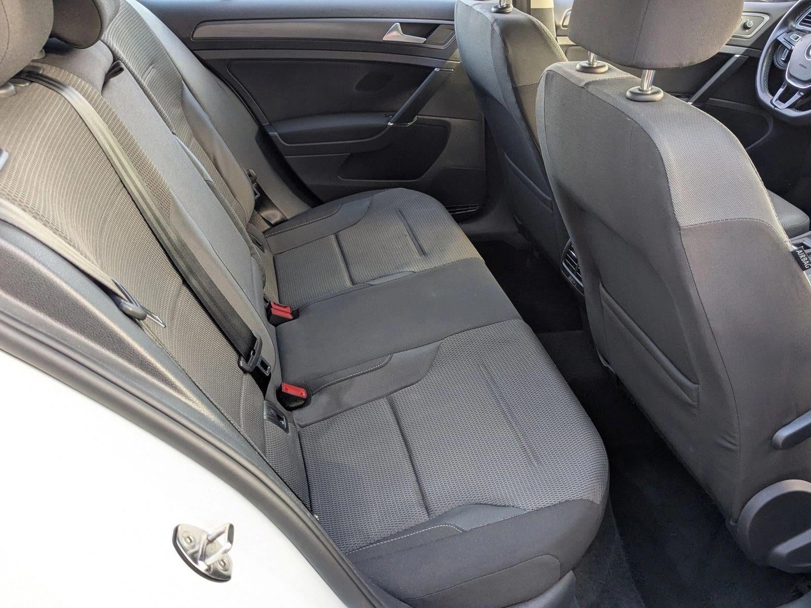 2019 Volkswagen e-Golf Base