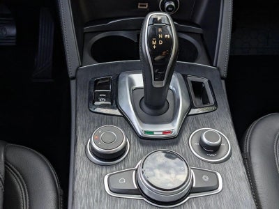 2021 Alfa Romeo Stelvio Base