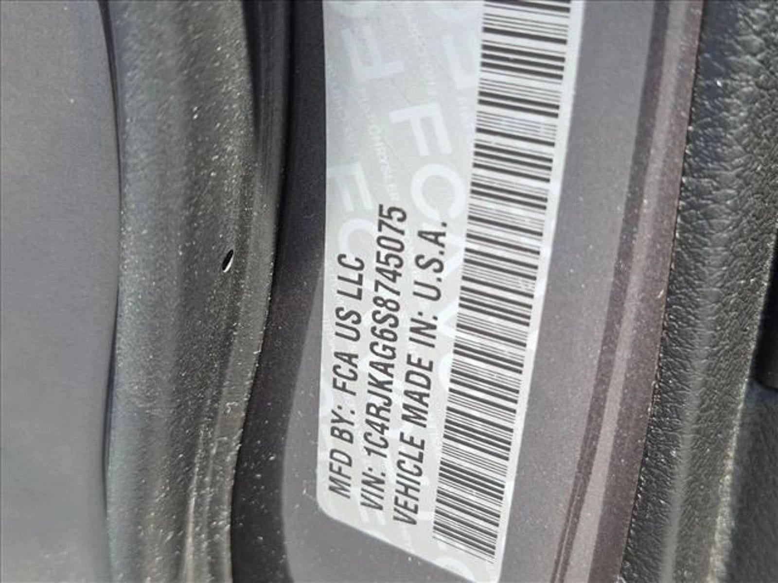 2025 Jeep Grand Cherokee L Laredo 4x4