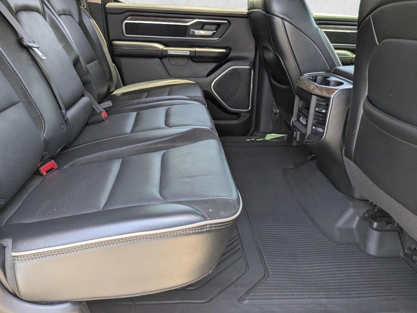 2019 RAM 1500 Laramie Crew Cab 4x2 5'7" Box