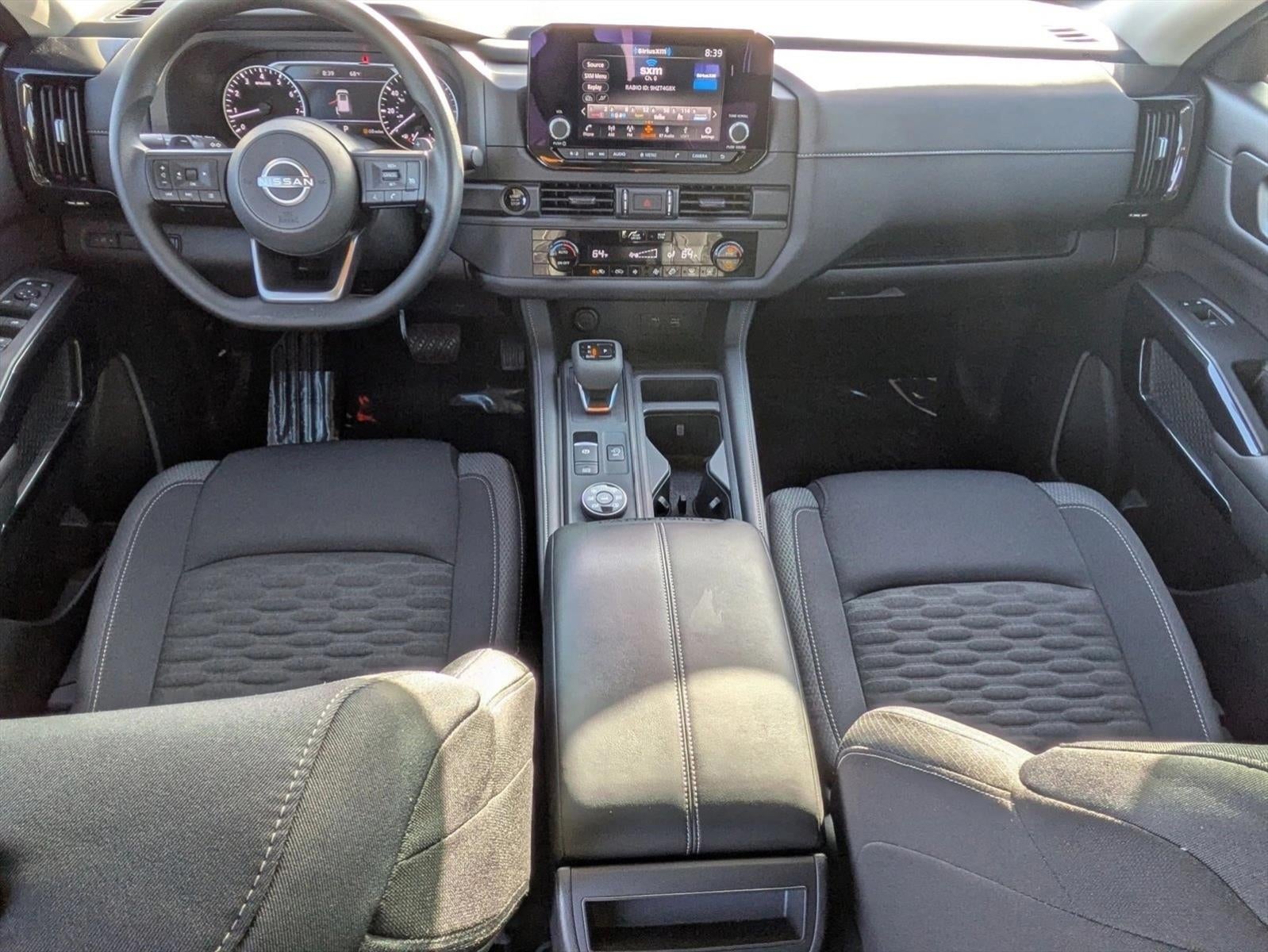 2025 Nissan Pathfinder S