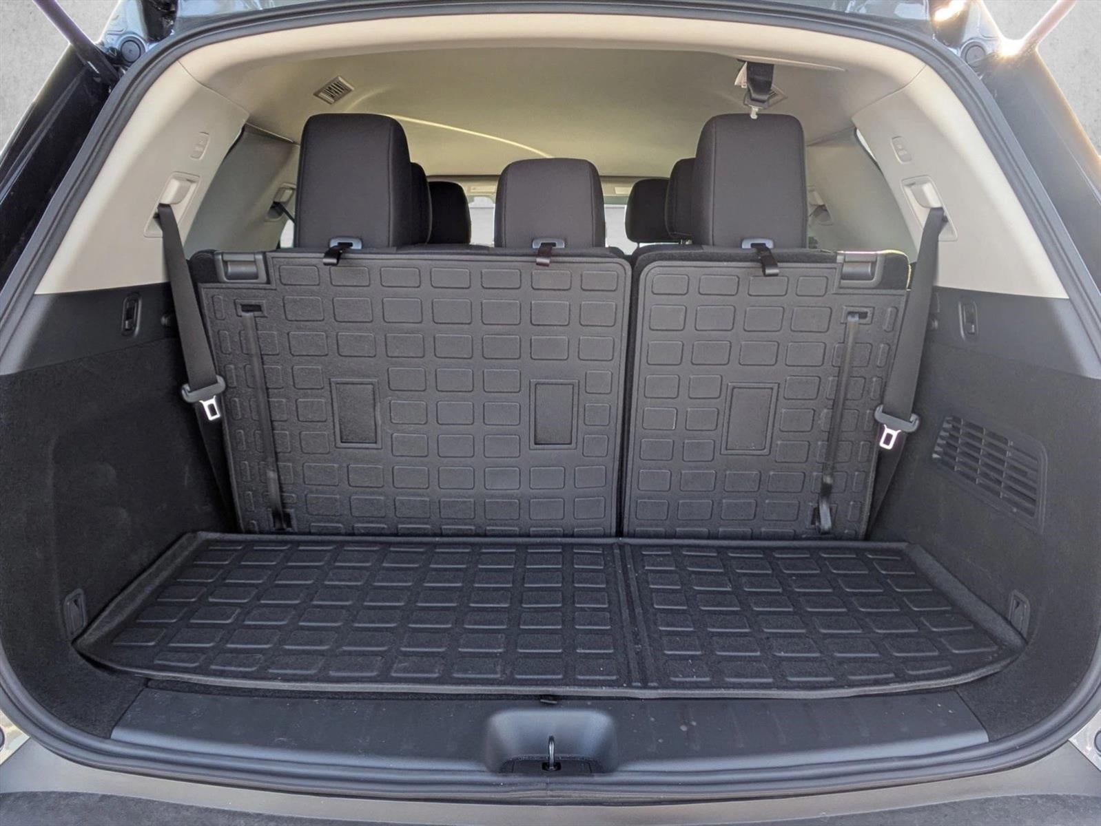 2025 Nissan Pathfinder S