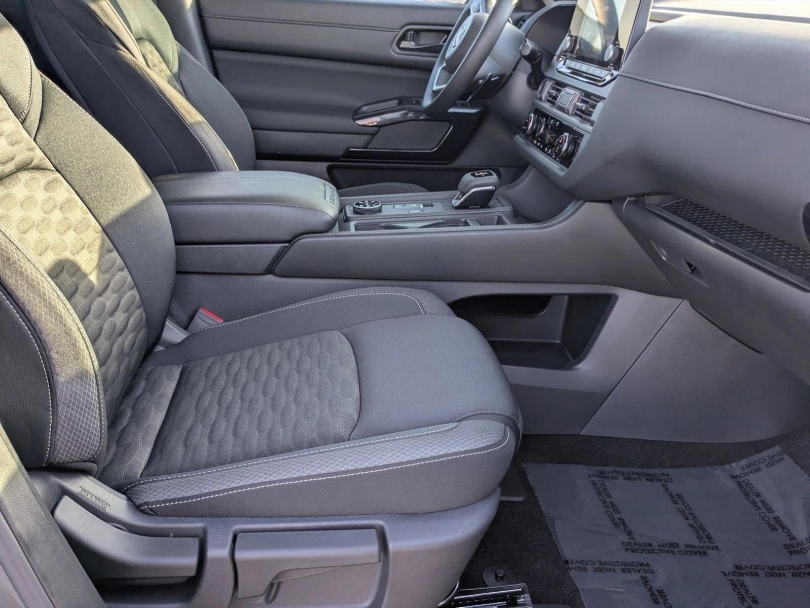 2025 Nissan Pathfinder S