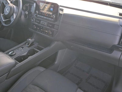 2025 Nissan Pathfinder S