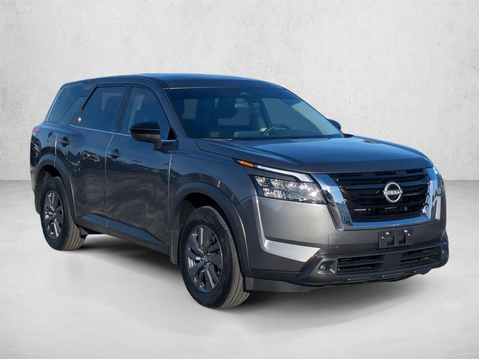 2025 Nissan Pathfinder S
