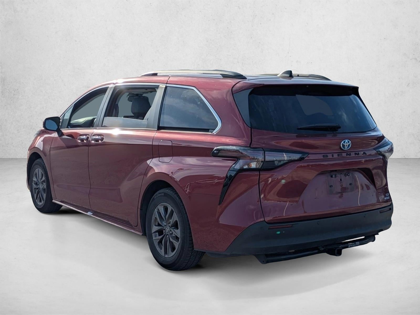 2023 Toyota Sienna XLE