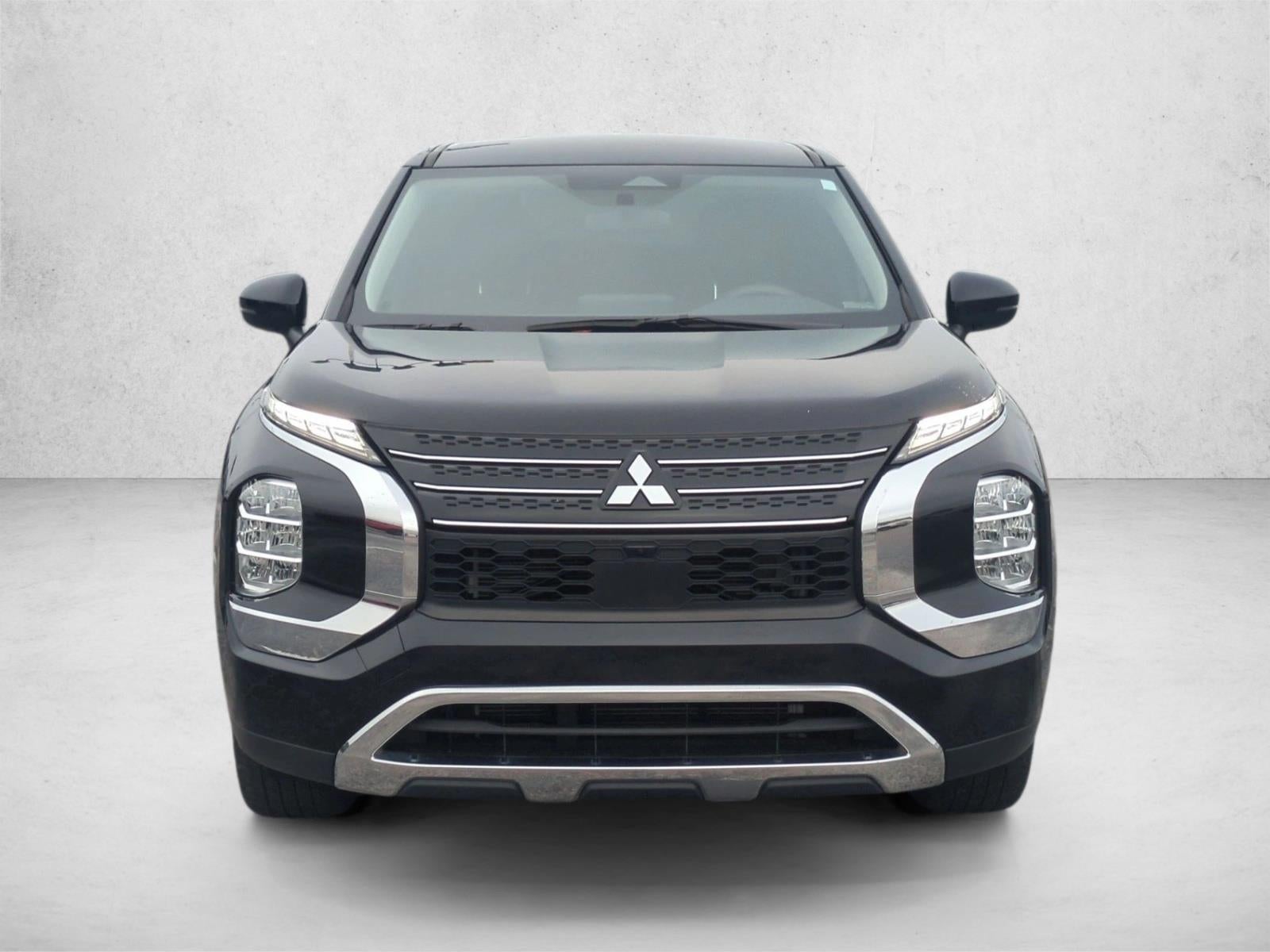 2022 Mitsubishi Outlander ES