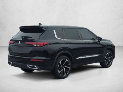 2022 Mitsubishi Outlander ES