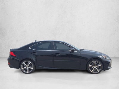 2018 Lexus IS 300 