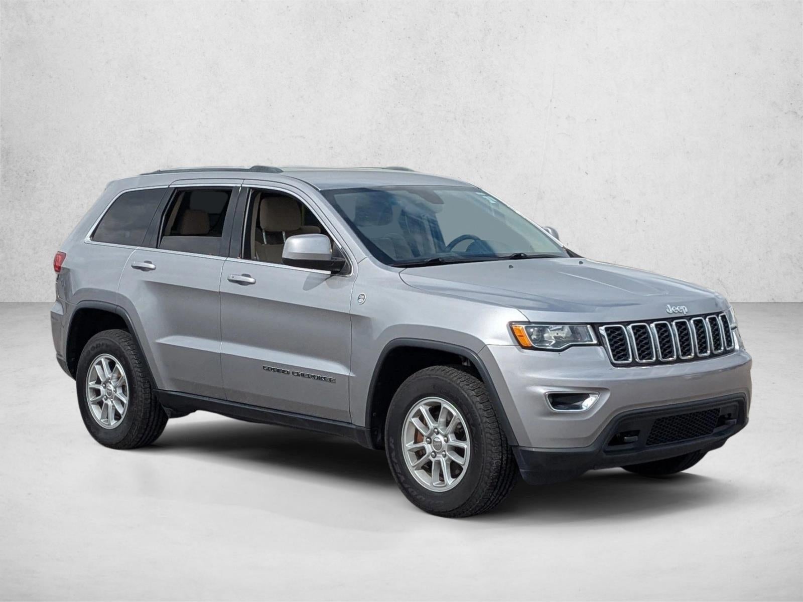 2020 Jeep Grand Cherokee Laredo E