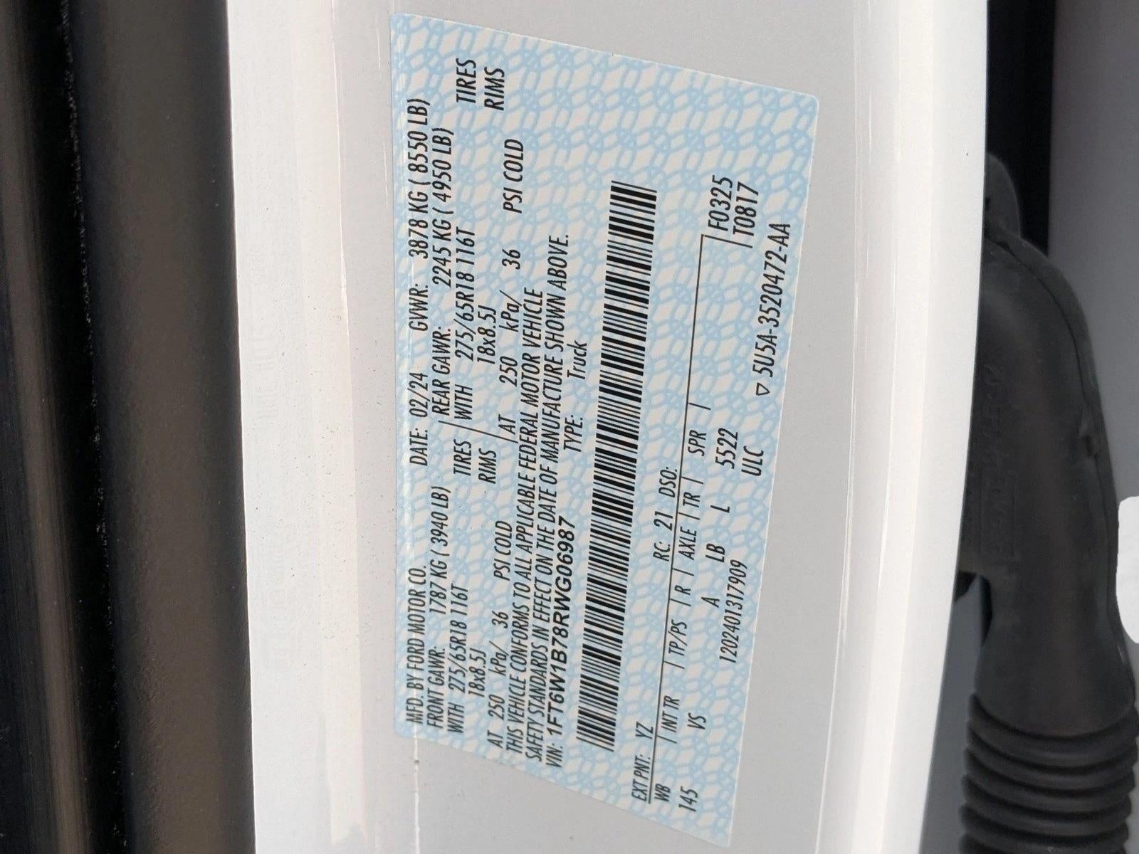 2024 Ford F-150 Lightning Pro