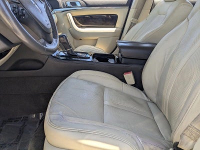 2015 Lincoln MKS Base