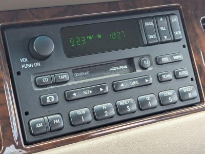 2000 Lincoln Town Car Signature