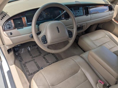 2000 Lincoln Town Car Signature