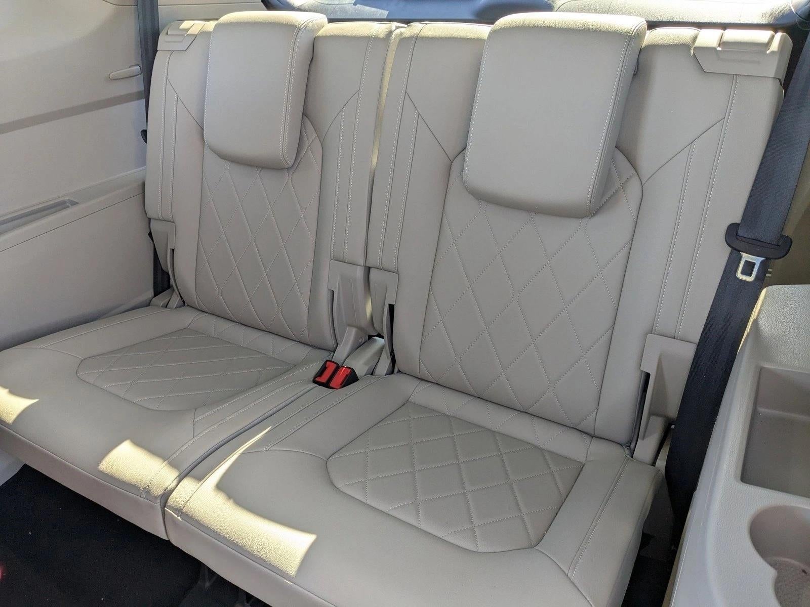 2025 Volkswagen Atlas 2.0T SEL Premium R-Line