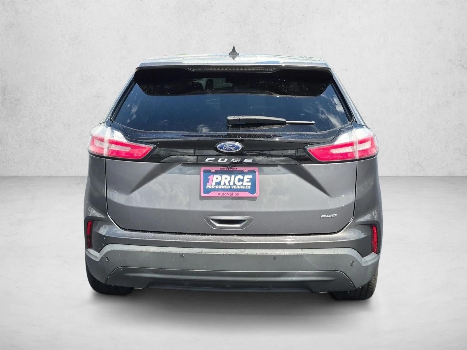 2022 Ford Edge SE