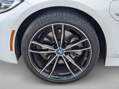 2022 BMW 3 Series 330e