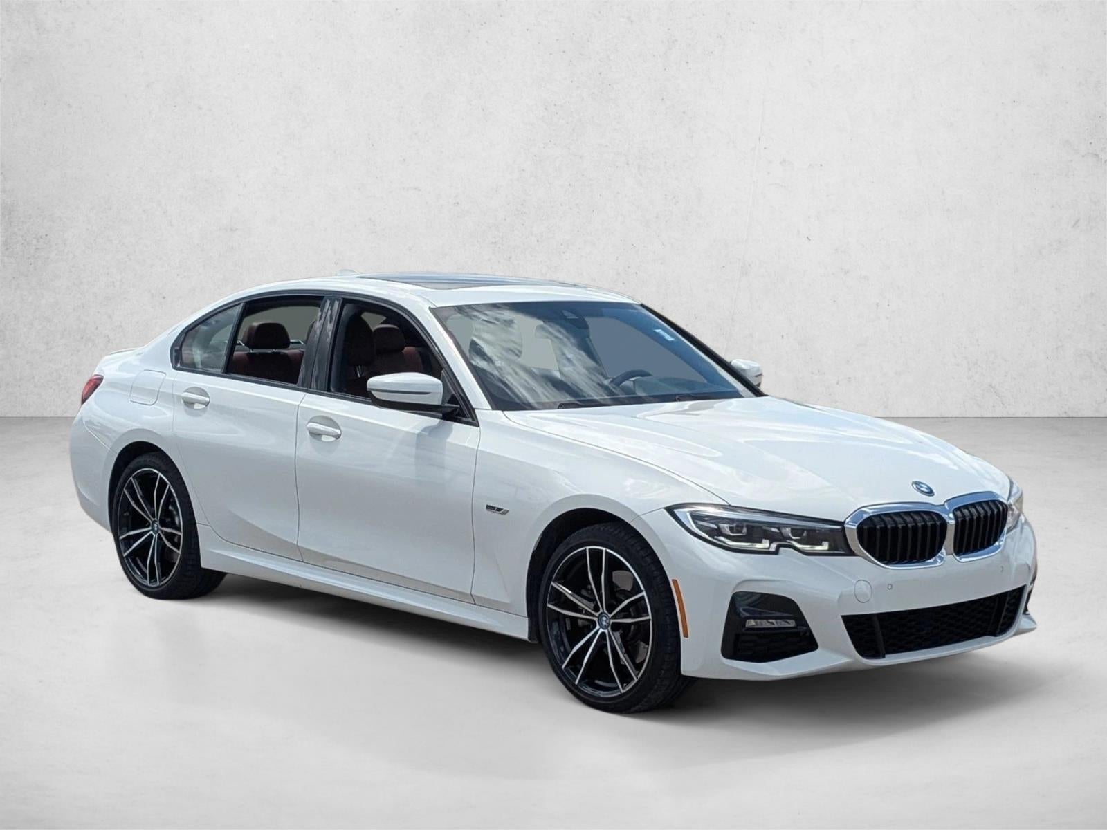 2022 BMW 3 Series 330e