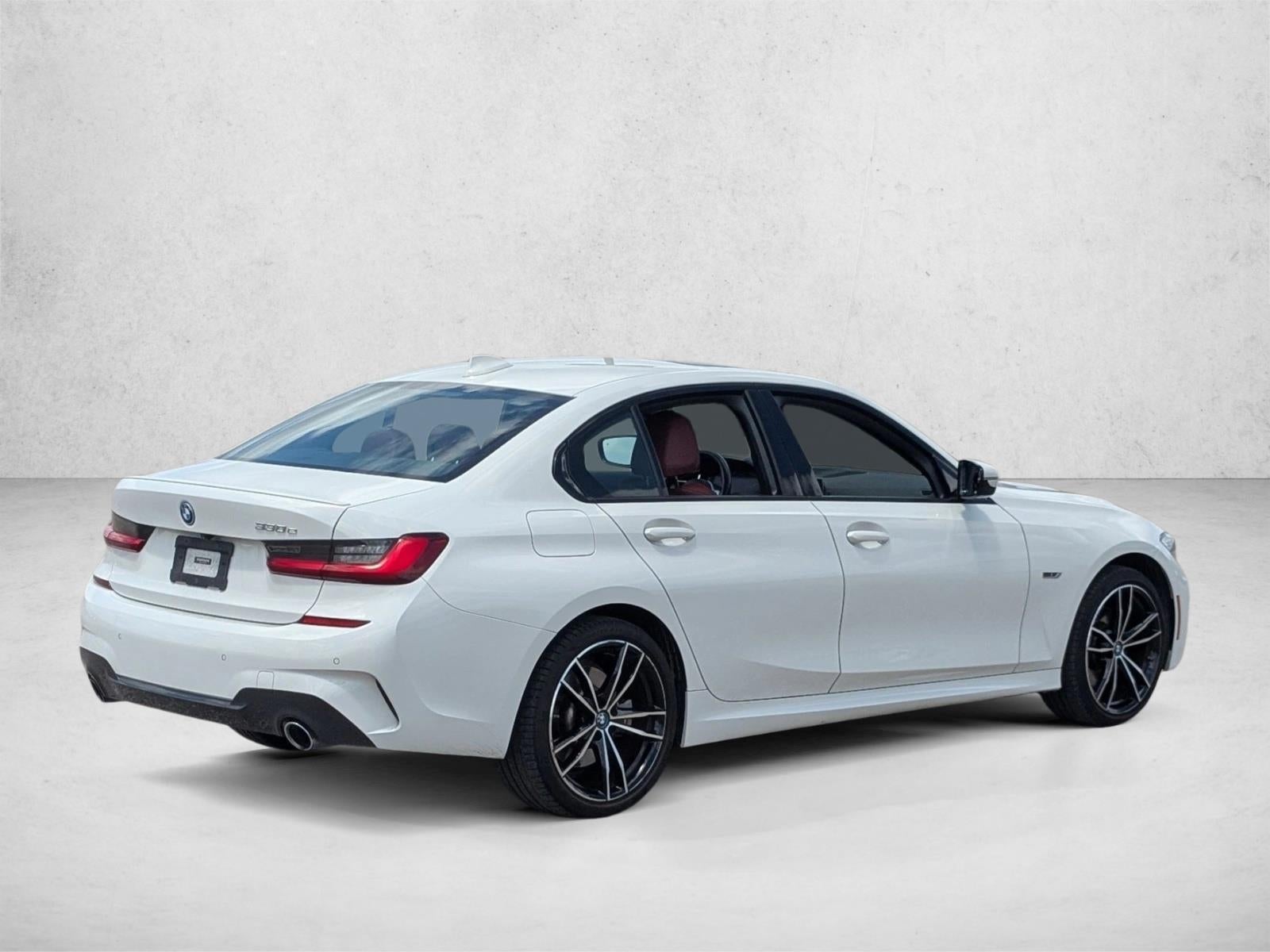 2022 BMW 3 Series 330e