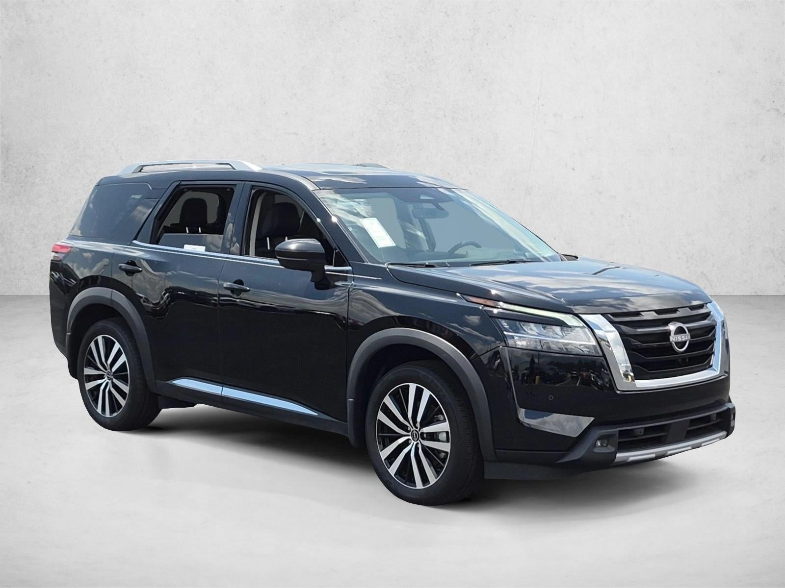 2024 Nissan Pathfinder Platinum FWD