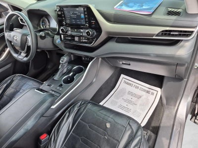 2022 Toyota Highlander Hybrid XLE