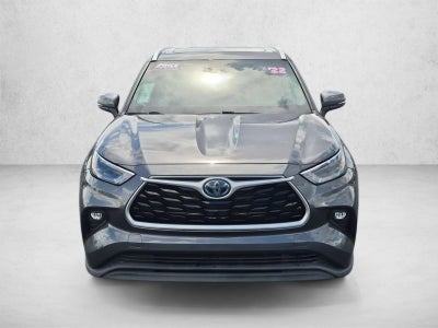 2022 Toyota Highlander Hybrid XLE