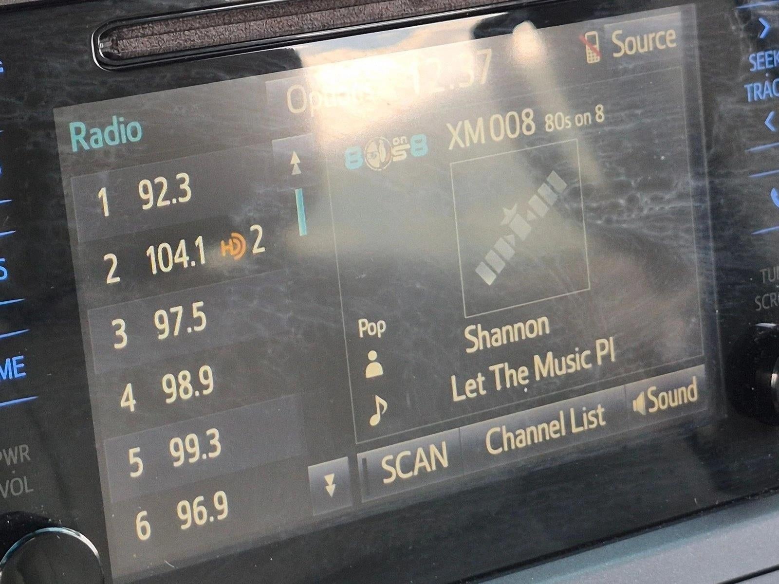 2016 Toyota Sienna LE 8 Passenger