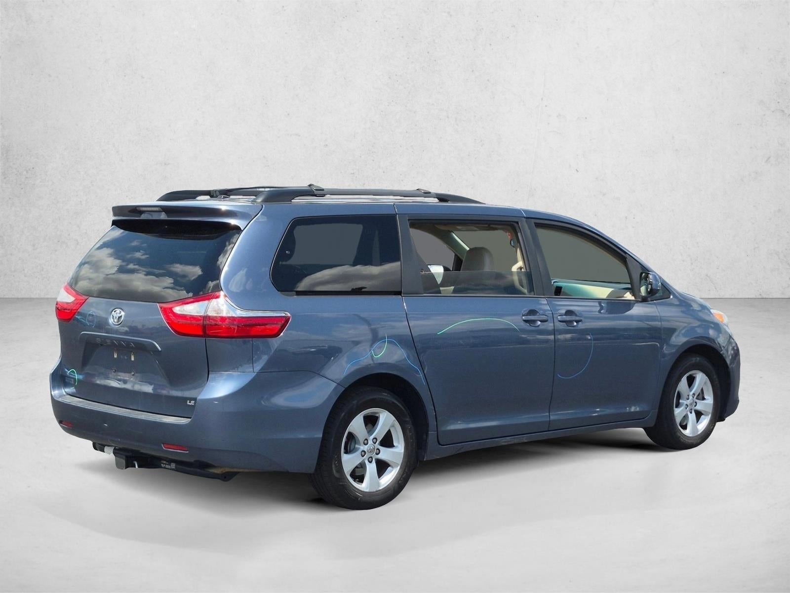 2016 Toyota Sienna LE 8 Passenger