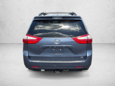 2016 Toyota Sienna LE 8 Passenger