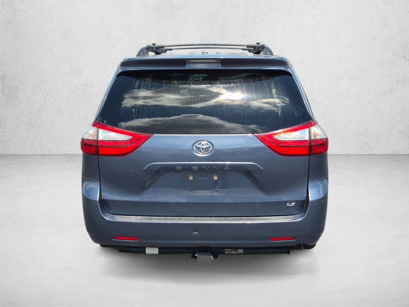 2016 Toyota Sienna LE 8 Passenger