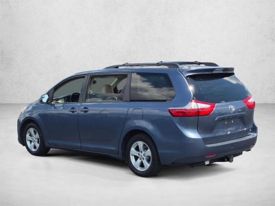 2016 Toyota Sienna LE 8 Passenger