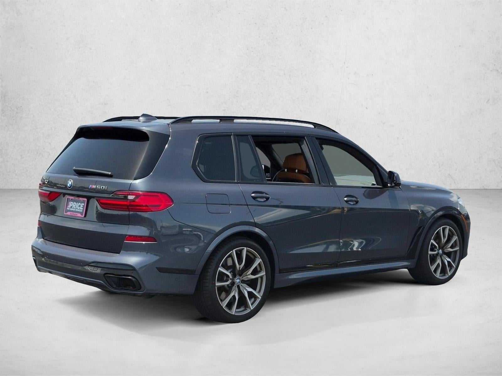 2022 BMW X7 M50i