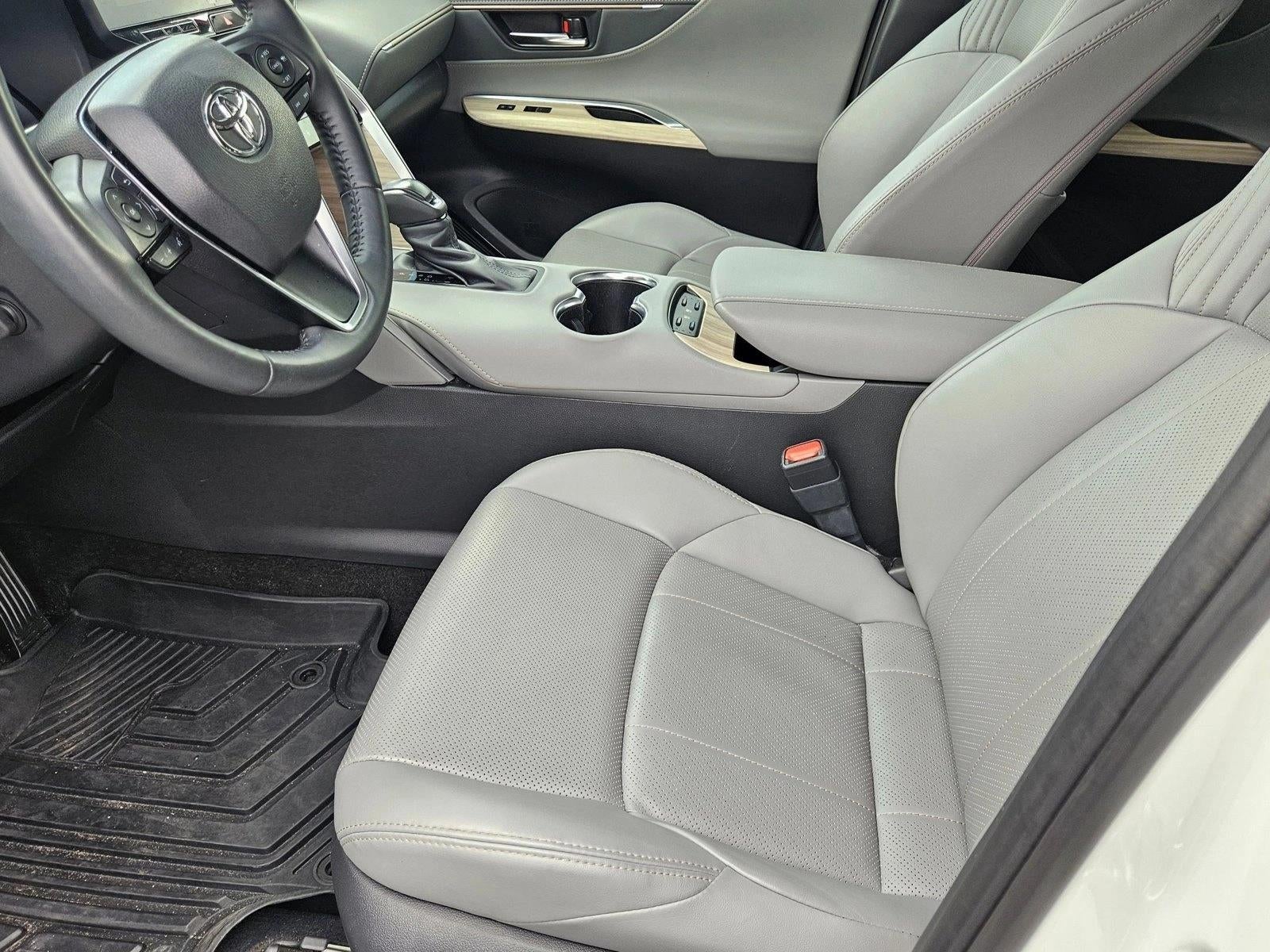 2024 Toyota Venza LE