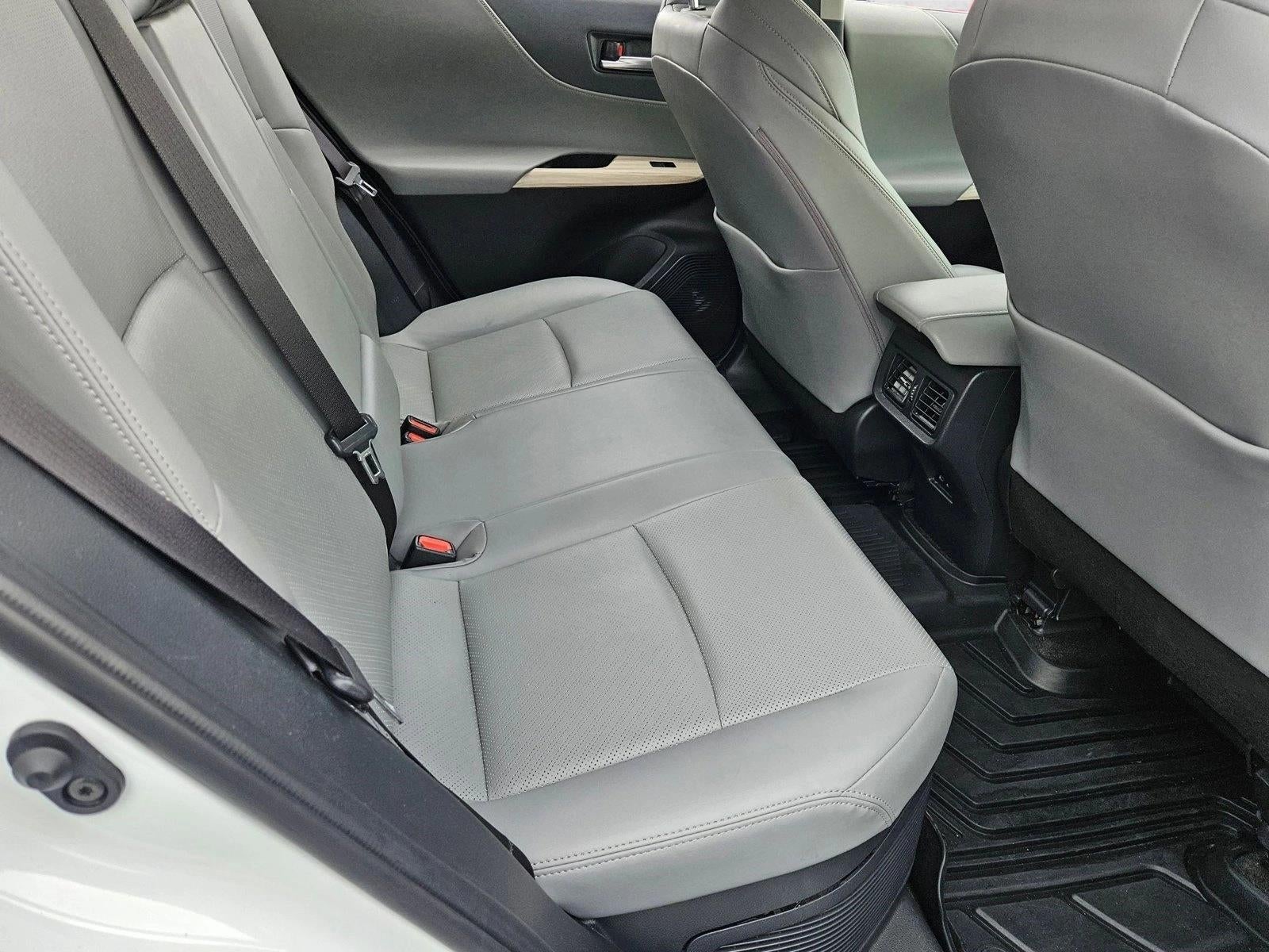 2024 Toyota Venza LE