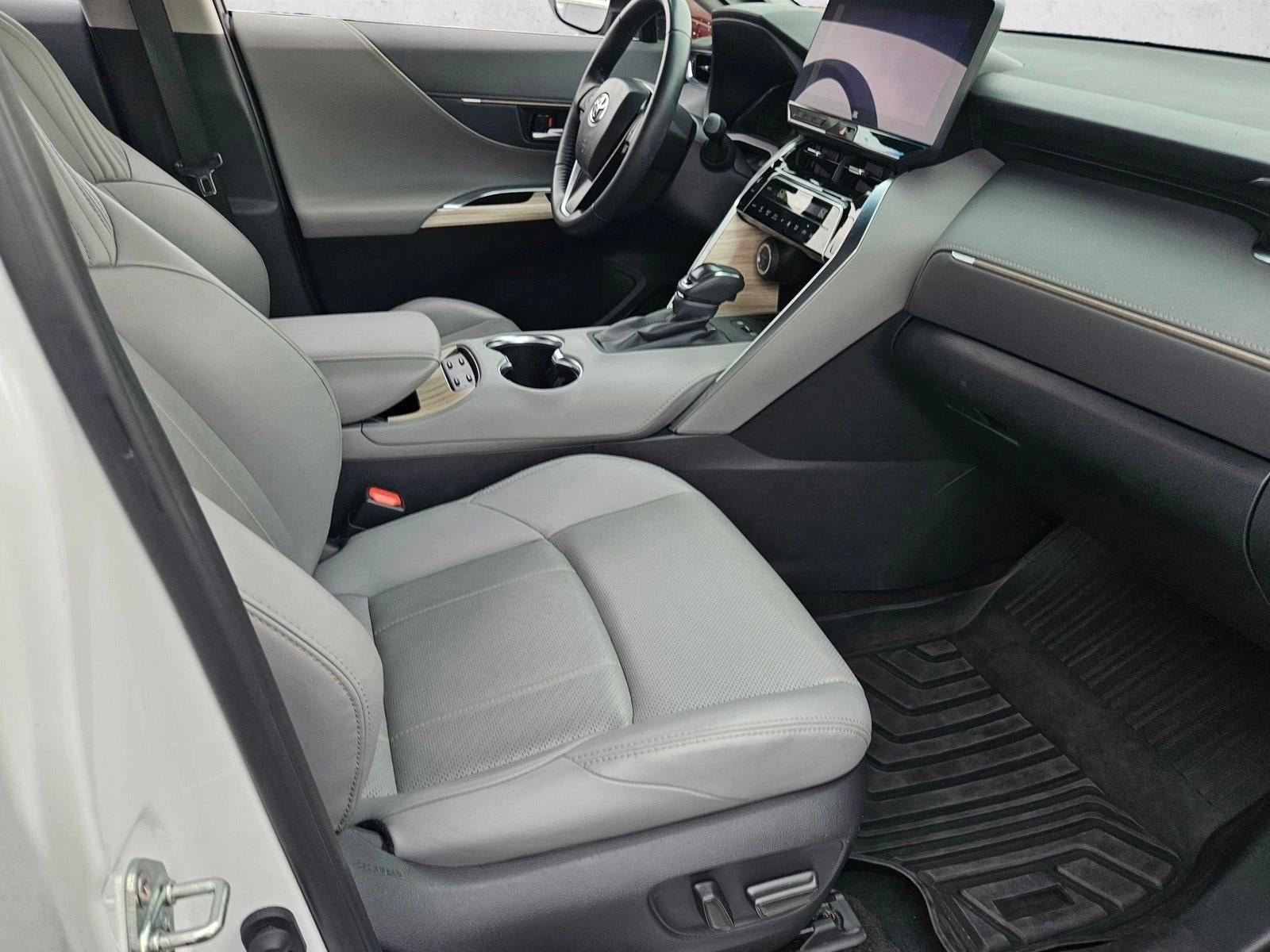 2024 Toyota Venza LE