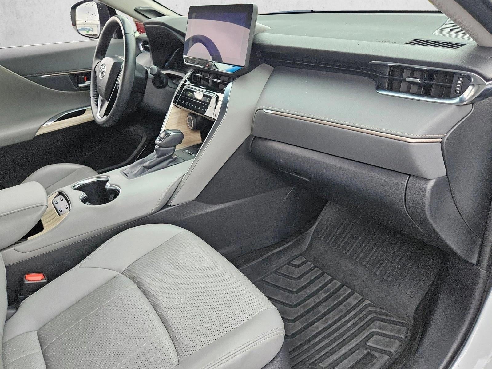 2024 Toyota Venza LE