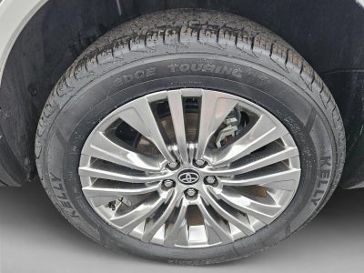 2024 Toyota Venza LE