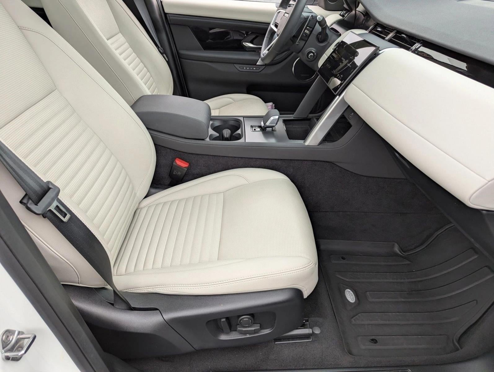 2025 Land Rover Discovery Sport S