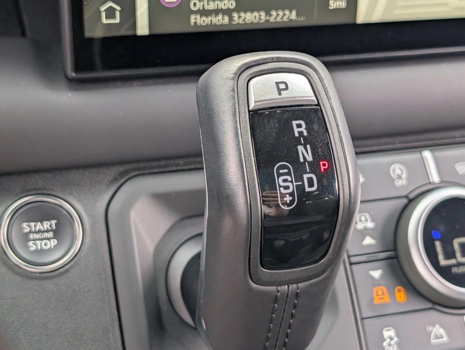 2024 Land Rover Defender 90 P525 V8