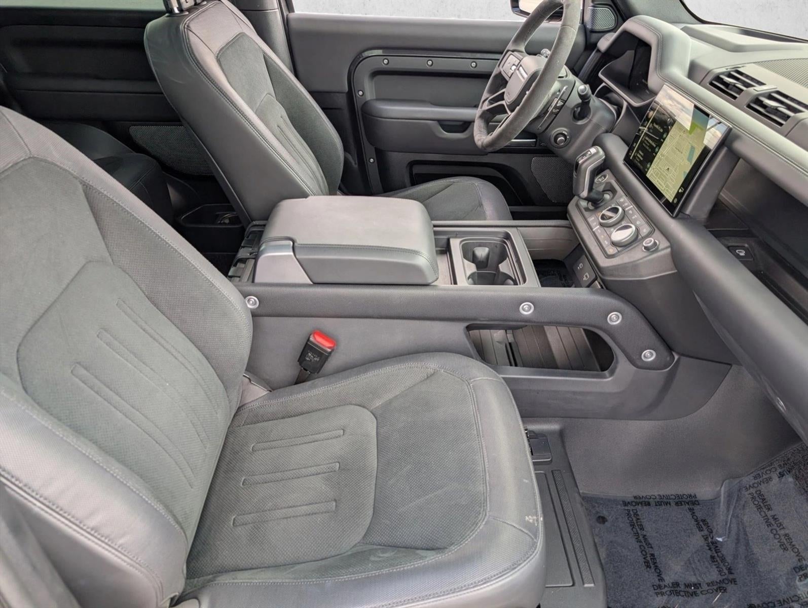 2024 Land Rover Defender 90 P525 V8
