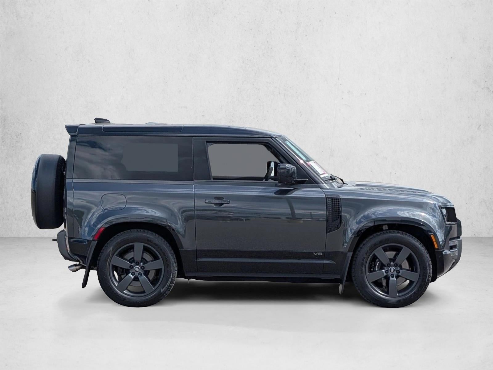 2024 Land Rover Defender 90 P525 V8