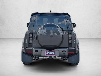 2024 Land Rover Defender 90 P525 V8