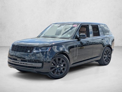 2025 Land Rover Range Rover SE
