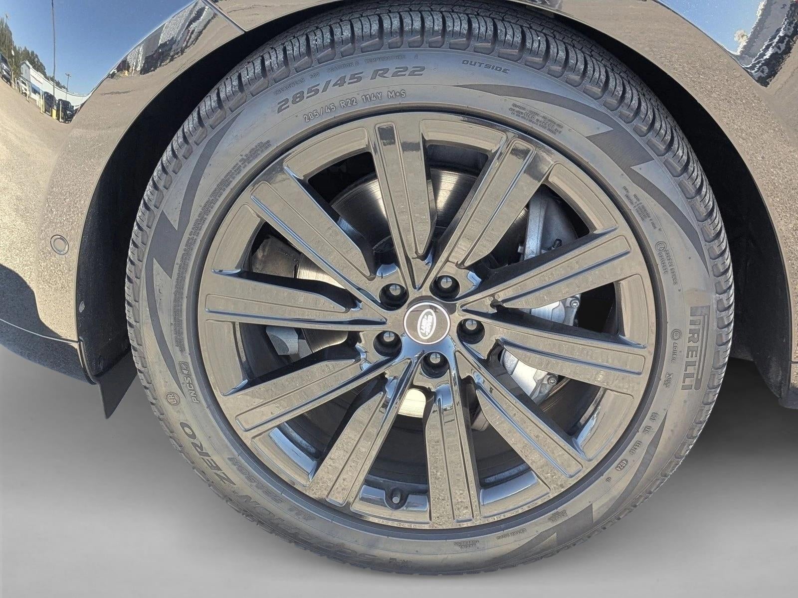 2025 Land Rover Range Rover SE