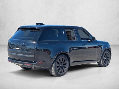 2025 Land Rover Range Rover SE