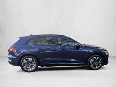 2022 Audi e-tron Premium quattro