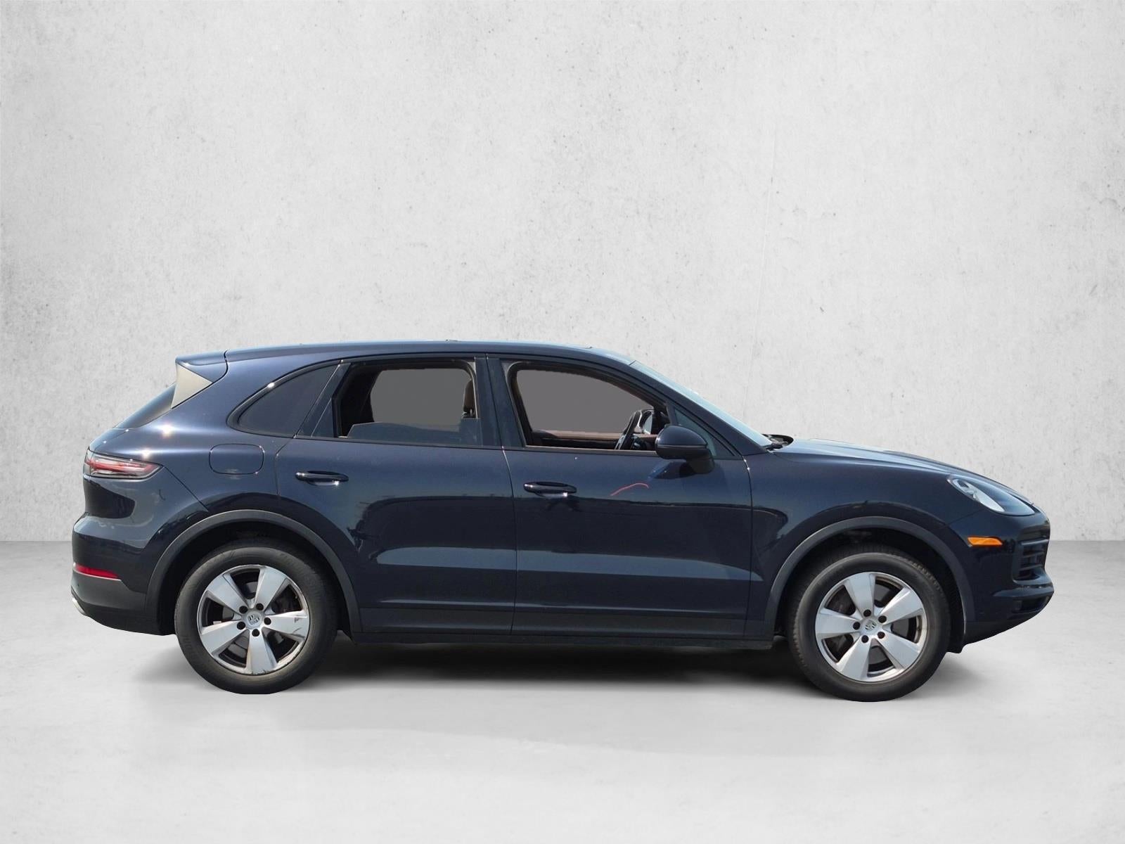 2022 Porsche Cayenne Base
